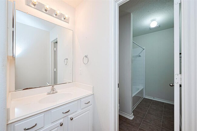 Building Photo - 18118 Pagemill Point Ln