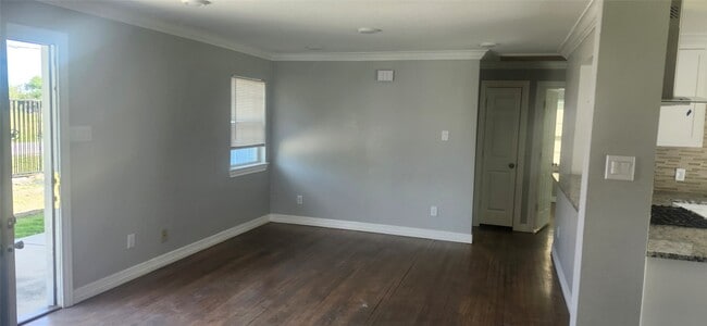 Building Photo - 4650 Brinkley St