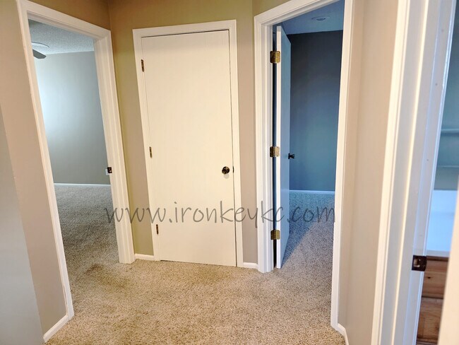 Building Photo - 10176 Haskins St