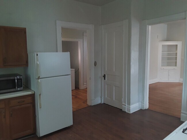 Building Photo - 1238 Garvin Pl