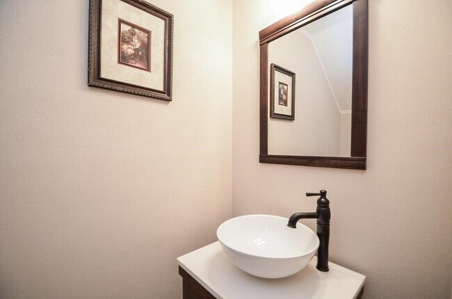 Building Photo - 1118 Cambrian Park Ct