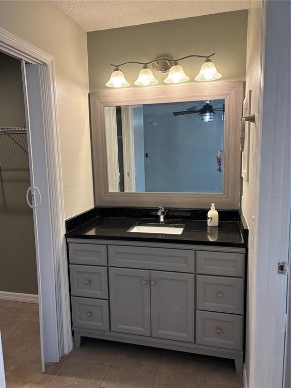 Building Photo - 8363 Jennifer Ln