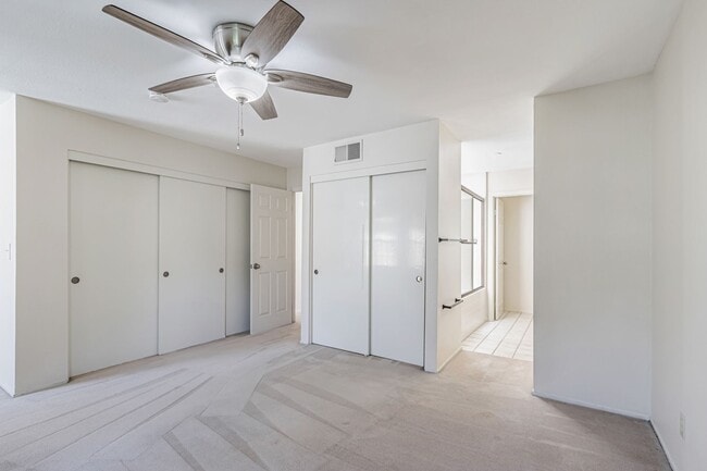 Building Photo - Two Primary Suites w/ Bonus Room l Prime L...