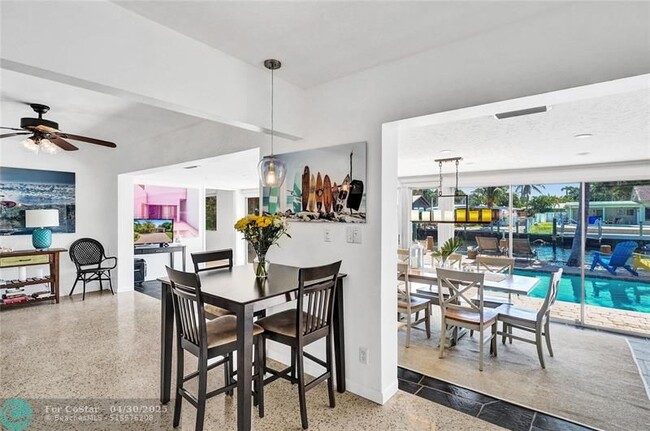 Building Photo - 3230 S Terra Mar Dr