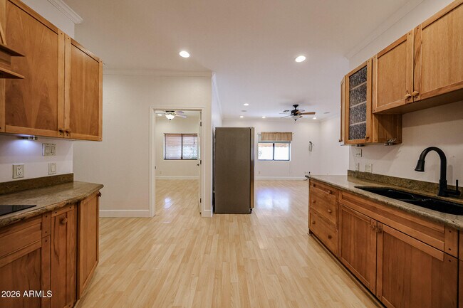 Building Photo - 6228 E Pershing Ave