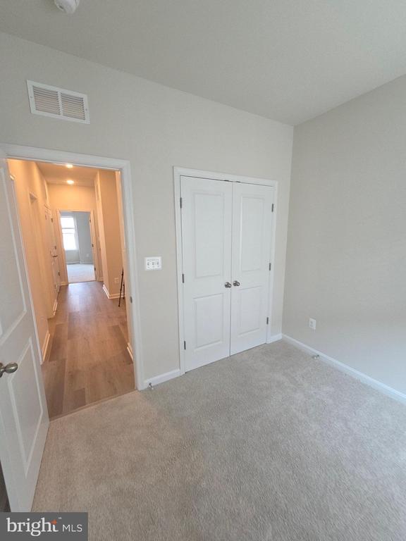 Building Photo - 2558 Hopton Ln