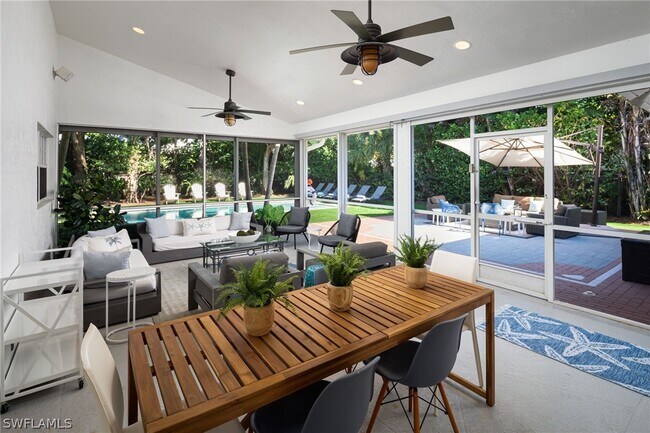 Building Photo - 339 4th Ave N