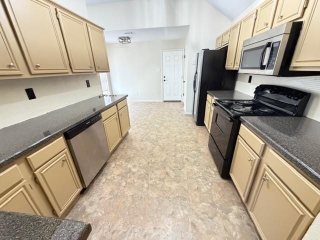 Building Photo - 5305 Manhassett Dr