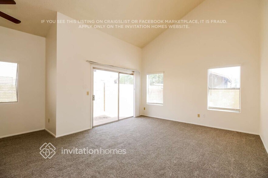 Building Photo - 11339 N 82nd Dr