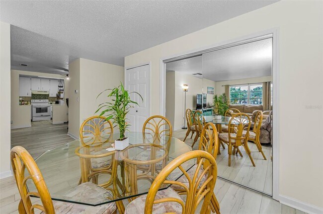 Building Photo - 2700 Bayshore Blvd