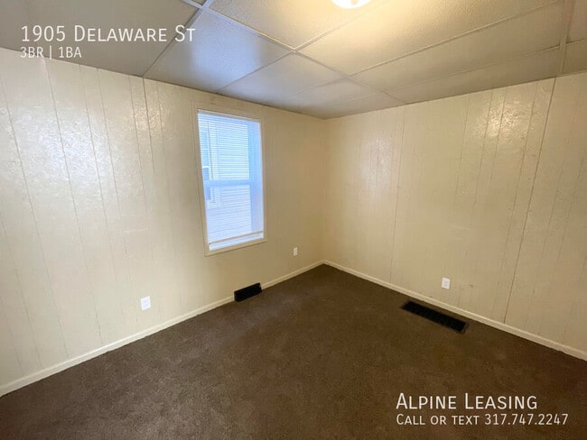 Building Photo - 1905 Delaware St