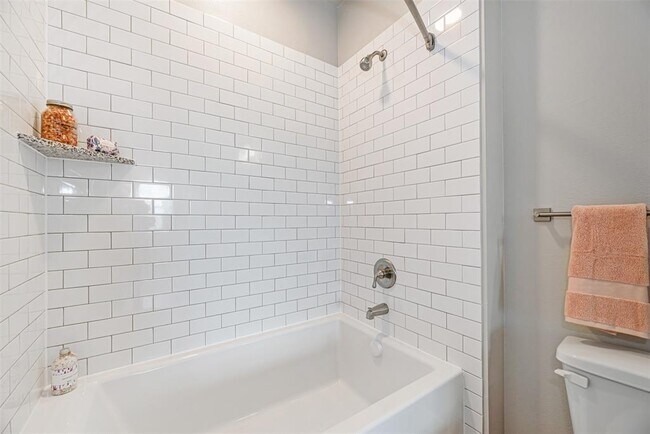 Building Photo - 2911 El Dorado Blvd