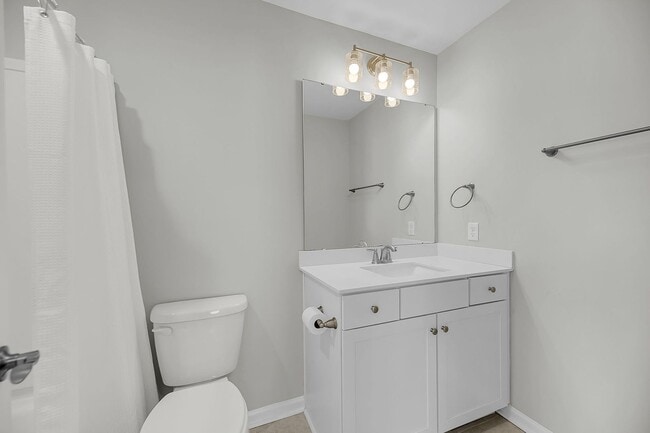 Building Photo - Stunning 4 Bed, 3.5 Bath in Oakfield of Jo...