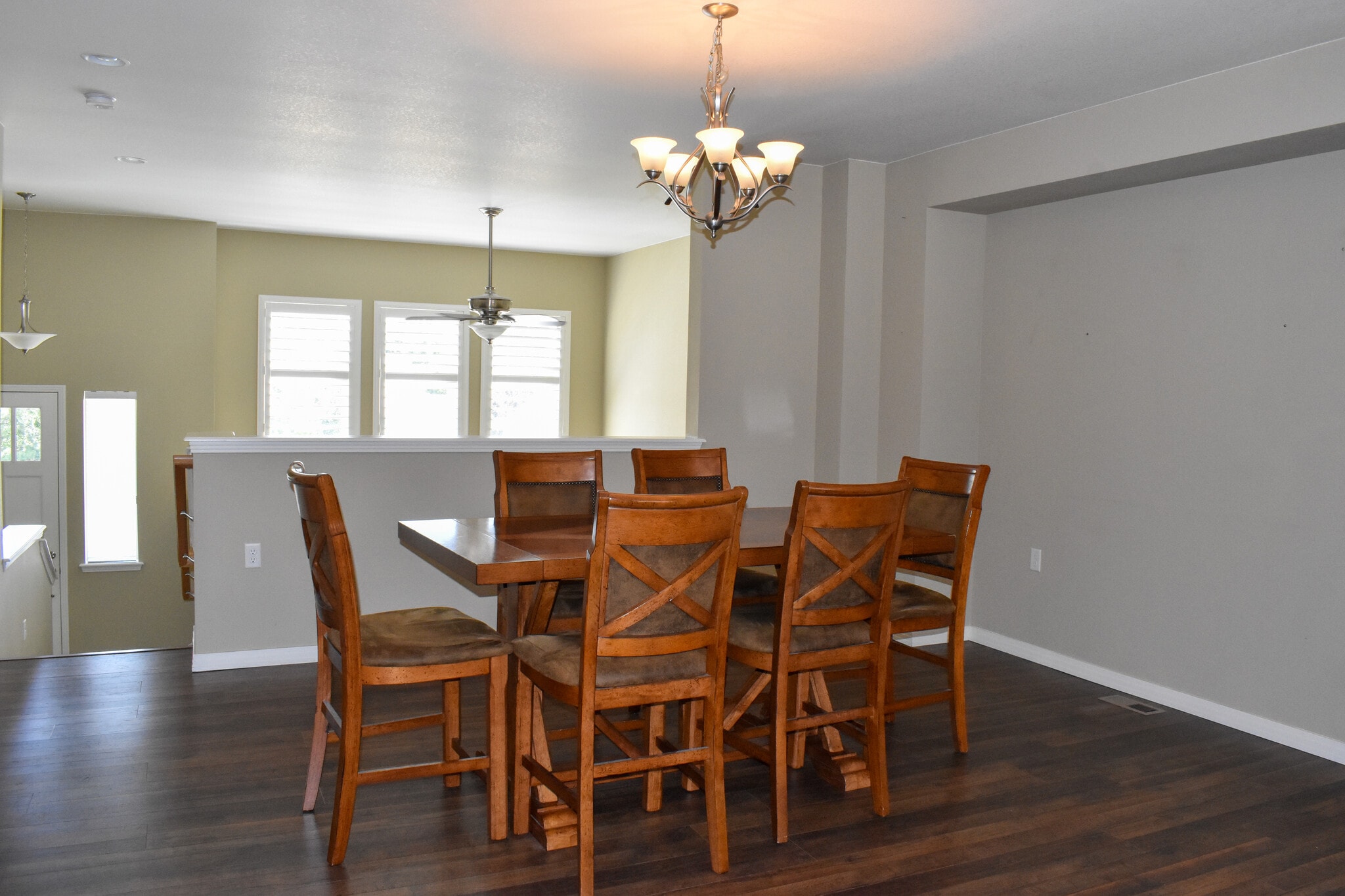 Dining Room looking towards the sunken family room - 684 Mason St