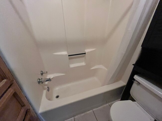 Building Photo - 312 Spring Branch Ln