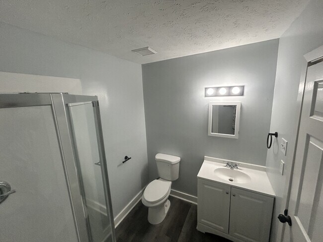 Building Photo - 6311 Glenlea Cir