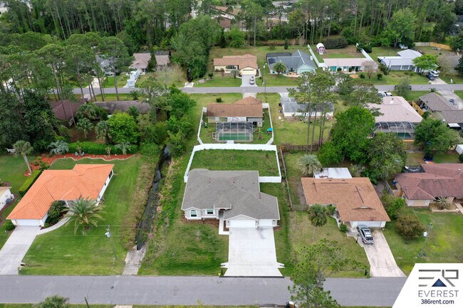 Building Photo - 60 Berkshire Ln