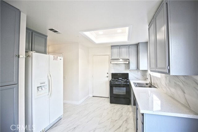 Building Photo - 3901 Velma Ave