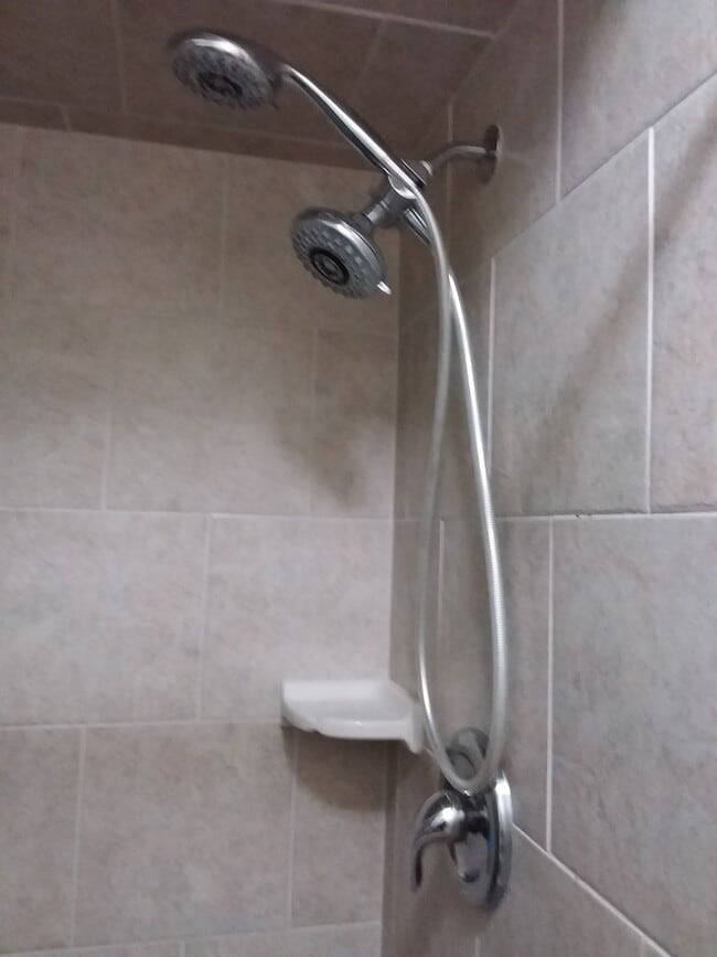 Building Photo - Mandarin - 2/2.5 townhome