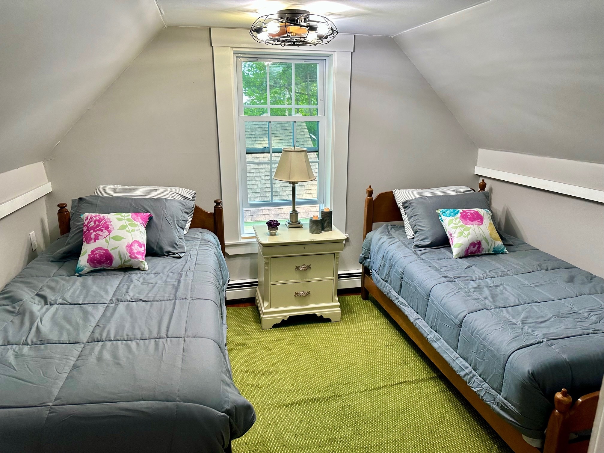 Building Photo - 6 Hill Rd