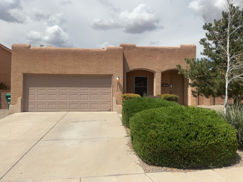 Primary Photo - 3349 Zia Ct