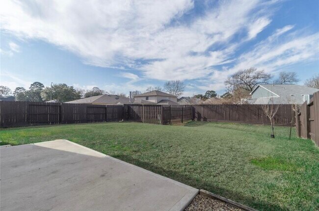 Building Photo - 20623 Pioneer Oak Ln