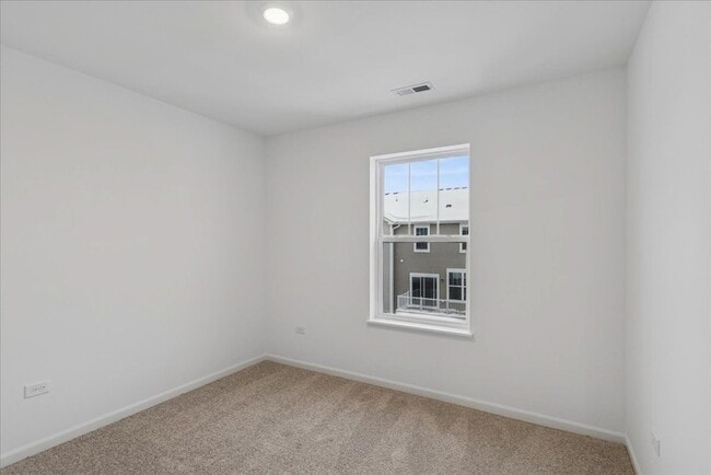 Building Photo - 406 Red Oak Cir