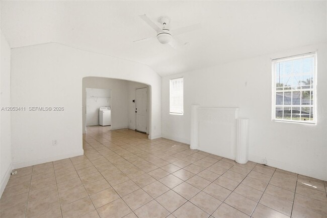 Building Photo - 14 NW 75th St