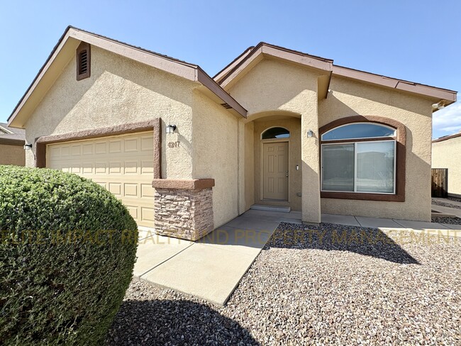 Building Photo - 4247 E White Water Dr