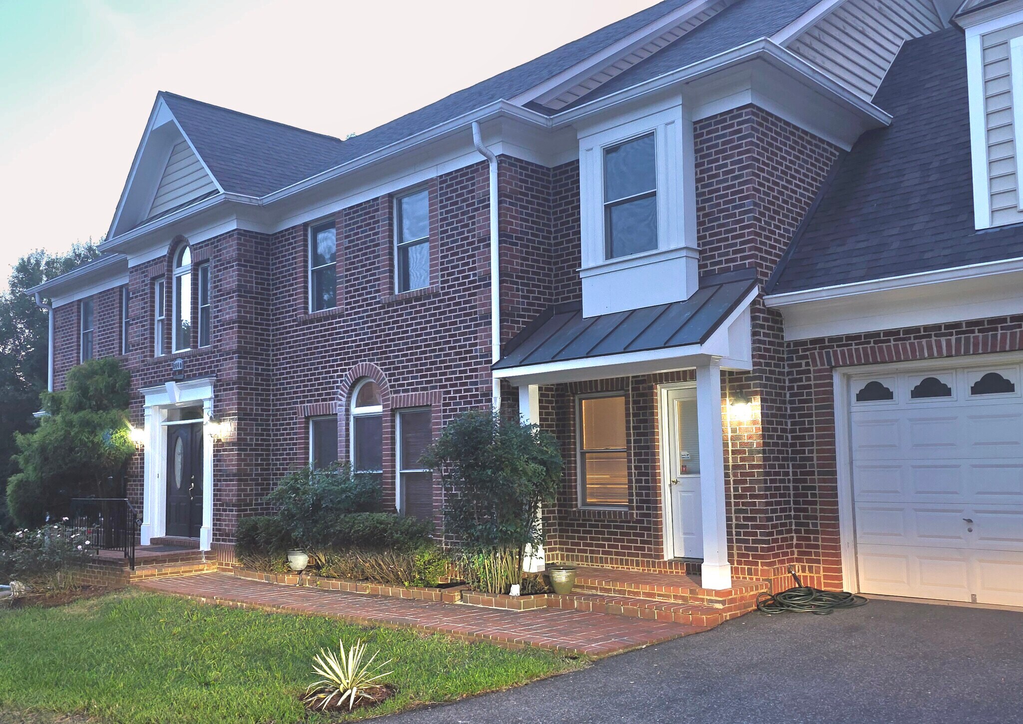 Building Photo - 6440 Columbia Pike