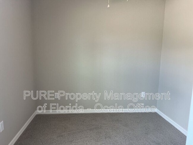 Building Photo - 14106 SW 64th Terr Rd