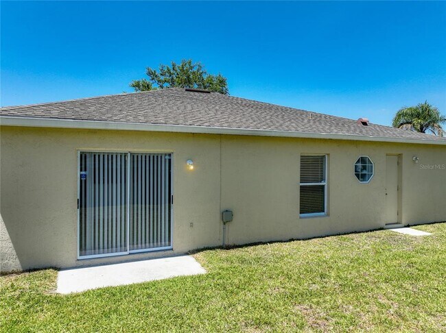 Building Photo - 3155 Atwater Dr