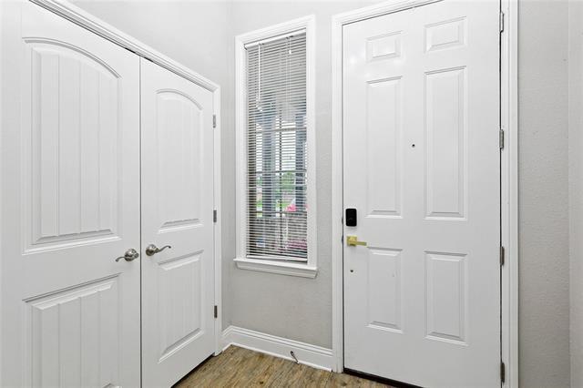 Building Photo - 342 W Huffman St