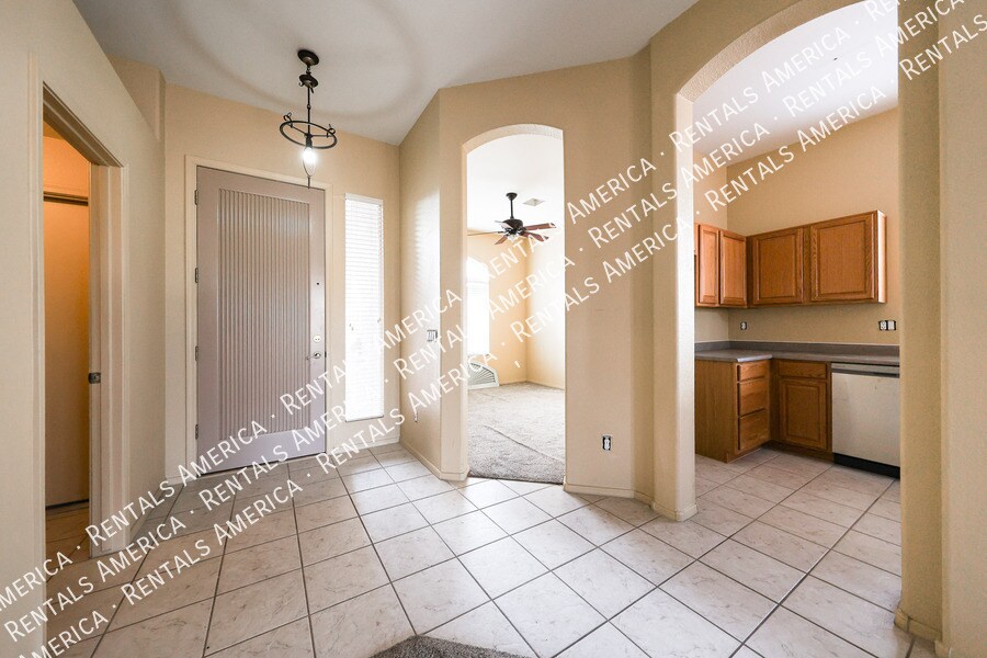 Building Photo - 3850 W Park View Ln