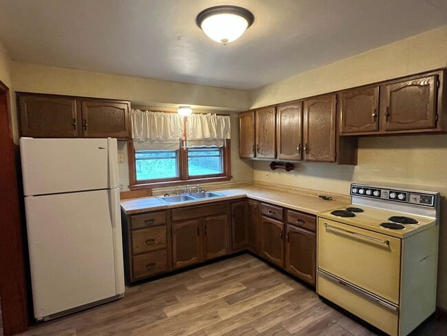 Building Photo - 2 Bed 1 Bath Single Family Home in Wausau