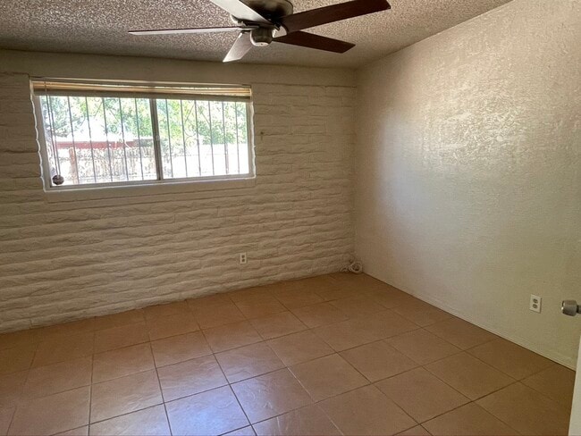 Building Photo - 7655 E Tulip Tree St