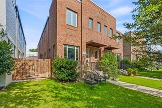 Building Photo - 210 Wimberly St