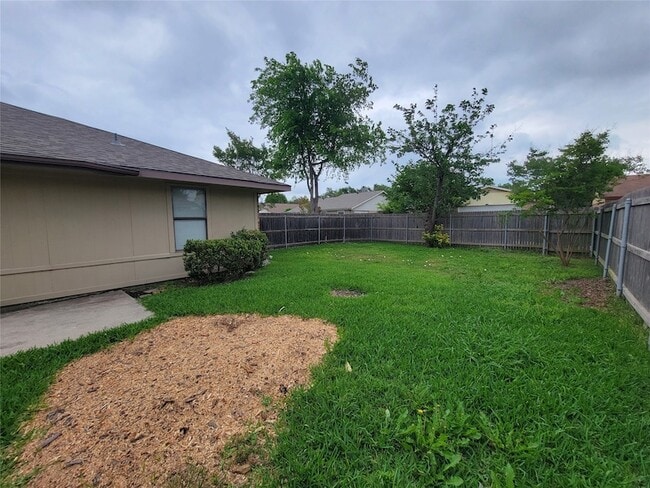 Building Photo - 1640 Stroud Ln