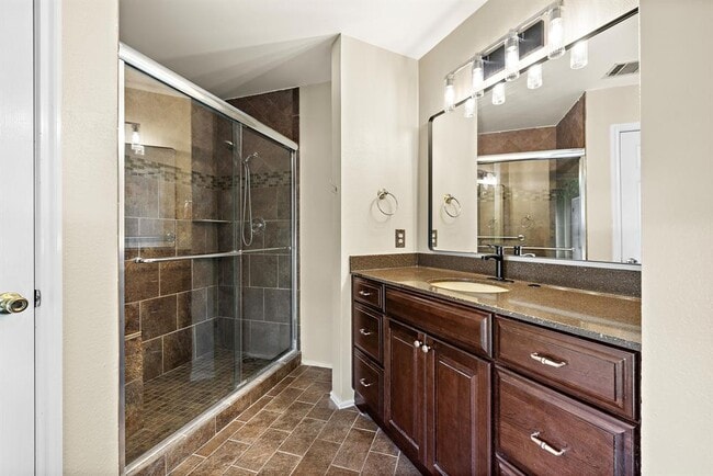Building Photo - 400 Debora Dr