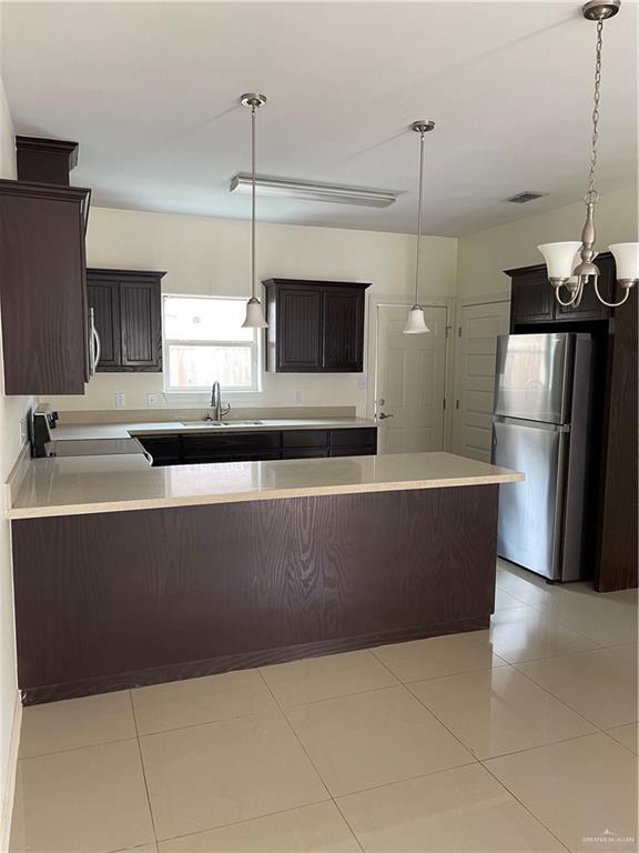Building Photo - 1221 Upas Dr