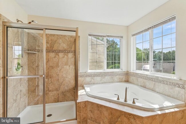 Building Photo - 38 Arenas Ct