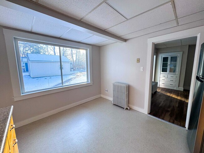 Building Photo - 39 Allen St