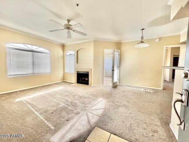 Building Photo - 15095 N Thompson Peak Pkwy