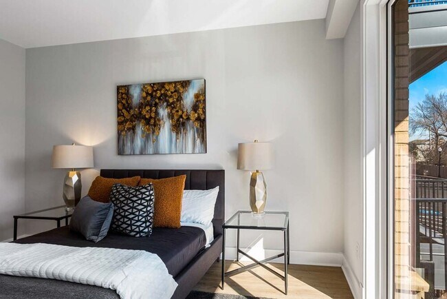 Building Photo - MINUTES TO PENTAGON - MODERN ARLINGTON CONDO