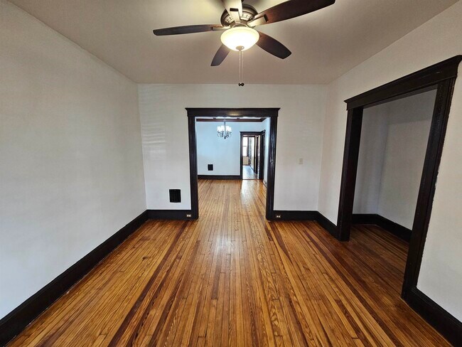 Building Photo - 303 Fulton Ave