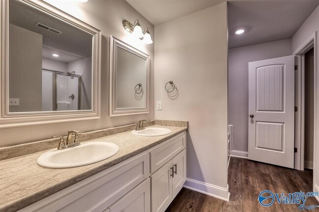 Building Photo - 226 Abercorn Dr