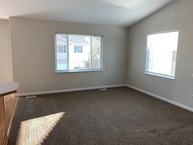 Building Photo - 6388 Fairweather Dr