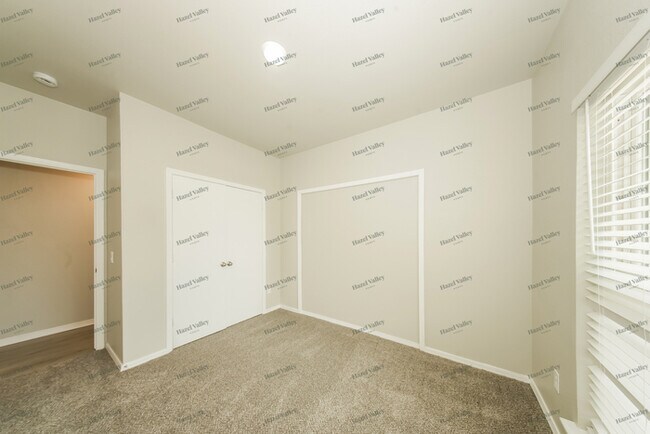 Building Photo - 600 SW 149th Pl