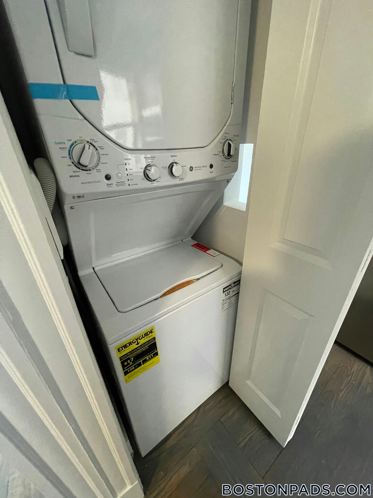 Building Photo - 77 Park Dr