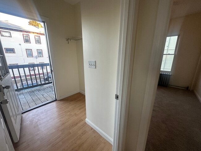 Building Photo - 394 Hollis St